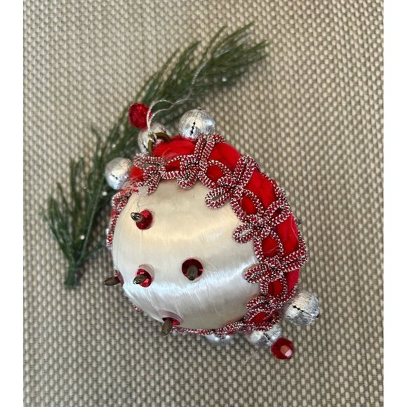 Vintage Handmade Beaded Christmas Satin String Ornament Red Silver - Picture 4 of 4